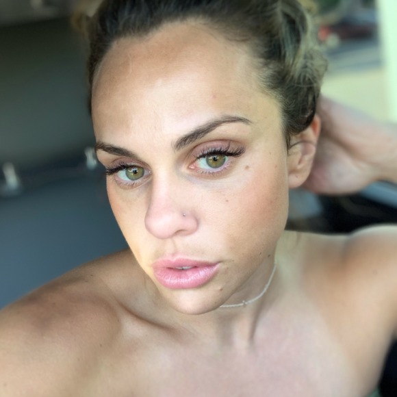 Meet your Posher, Roxy - Picture 1 of 1